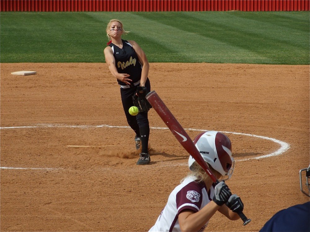 Image: Pitcher Megan Richards was dominant against DeLeon — Italy pitcher Megan Richards split time with teammate Courtney Westbrook as the two combined their efforts this weekend to lead the Lady Gladiators in two straight wins over DeLeon, 3-2 and 1-0, to claim the bi-district championship.