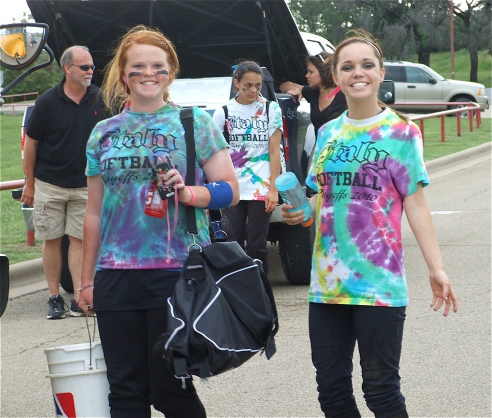 Image: Smiling all the way home — Katie Byers and Drew Windham are happy to be leaving Glen Rose as bi-district champions!