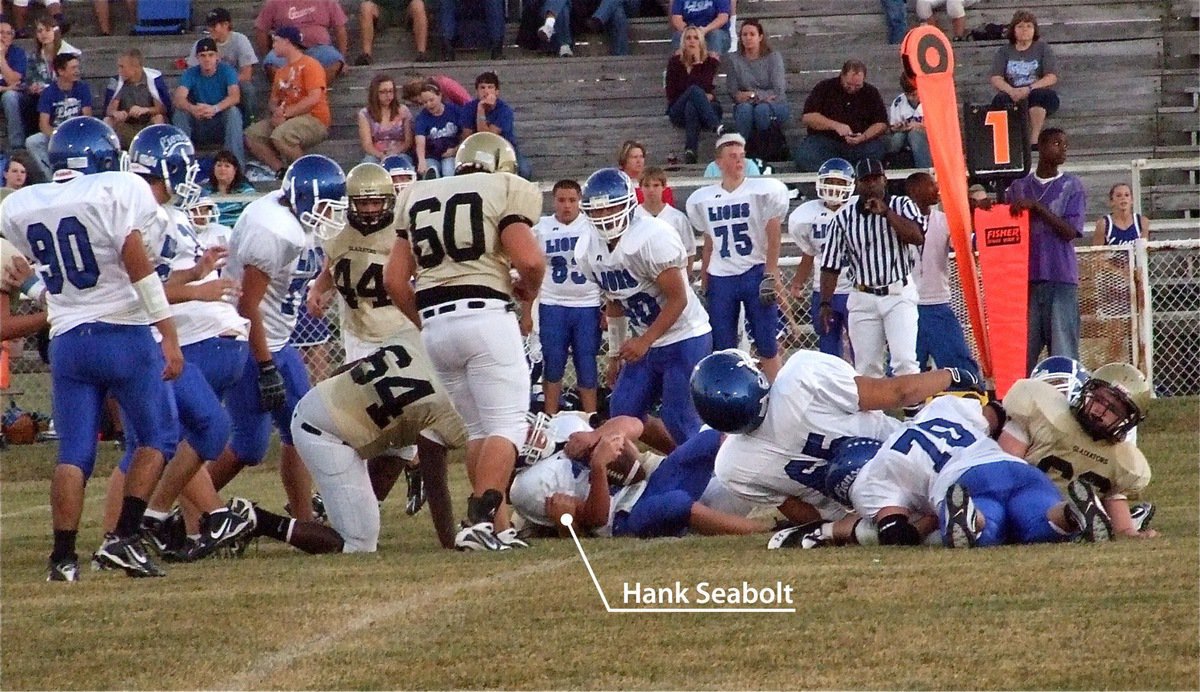 Image: We see you, Hank — Italy’s Hank Seabolt is spotted on the ‘Football Finder’ making the tackle against the Lions.