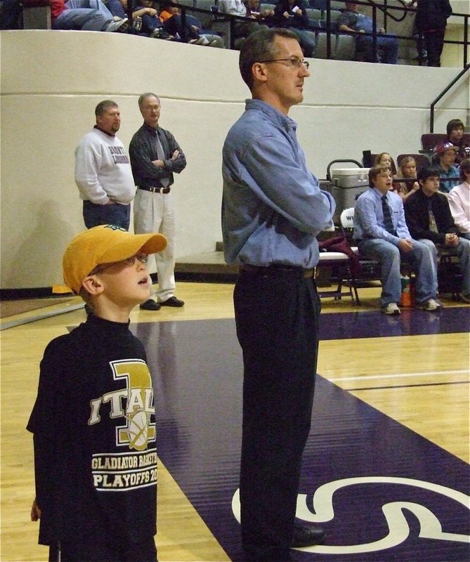 Image: Kort &amp; Kyle — Kort Holley was never far from his father, Italy head coach Kyle Holley, during their games this season.