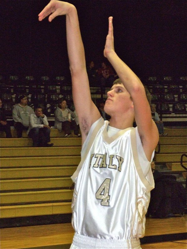 Image: Jase Holden — Jase Holden(4) shows his swan-like form from the foul line.