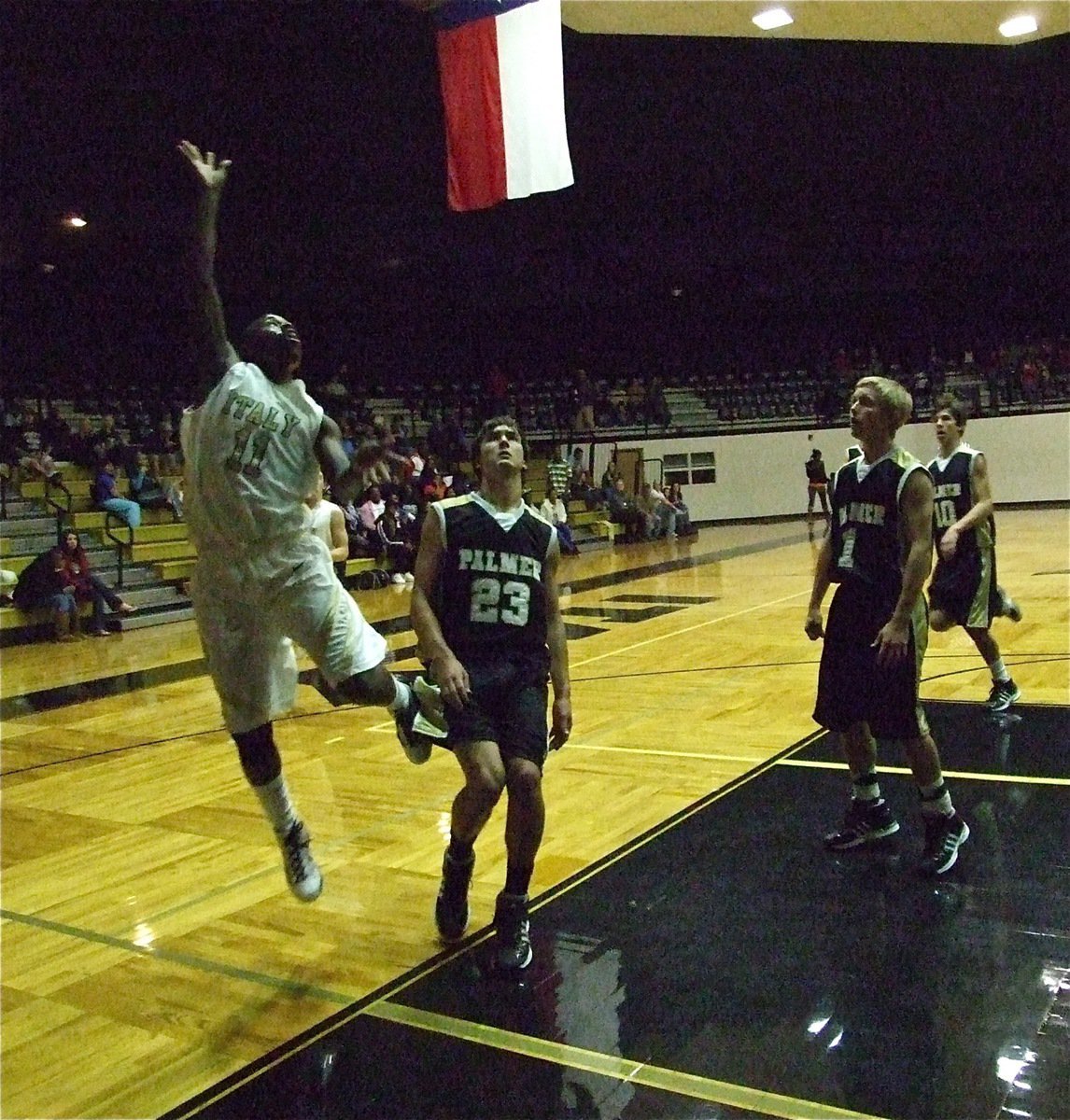 Image: Anderson floats it — Jasenio is a “beast” on the hard wood.