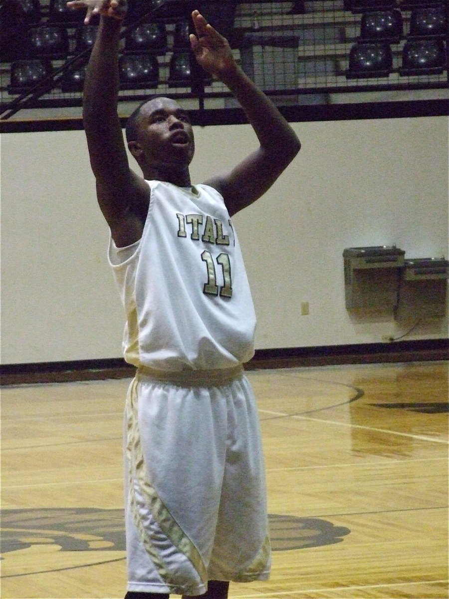 Image: Jasenio’s on the mark — Jasenio Anderson(11) puts in two of his game high 18-points from the free throw line. Anderson made 6-of-6 from the stripe against Dallas Life.