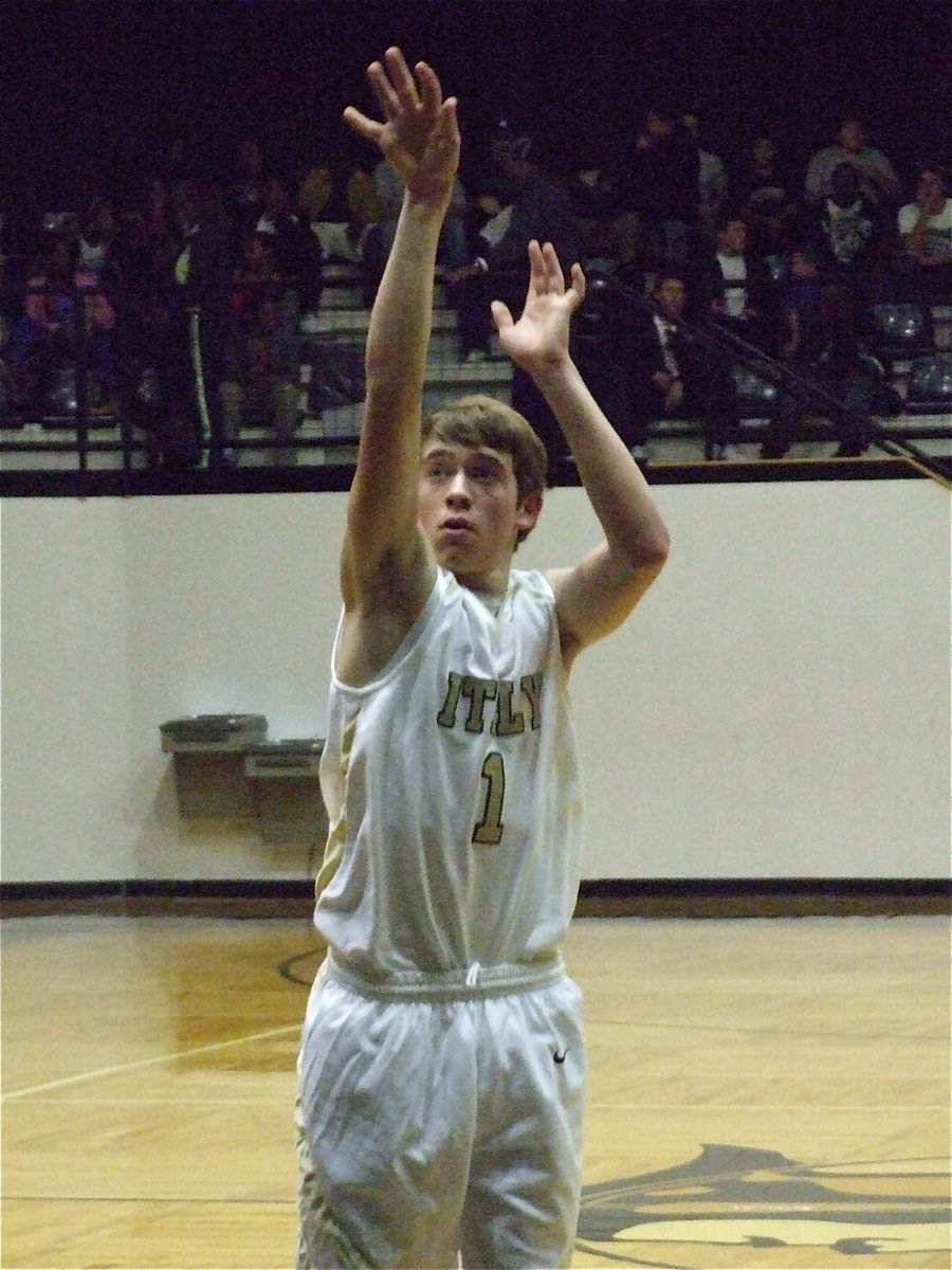 Image: Italy is #1 — Count it as Crownover’s free throw was good.