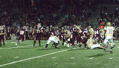 Image: Where’s the ball? — Lovelady’s offense kept the Gladiators guessing on defense.