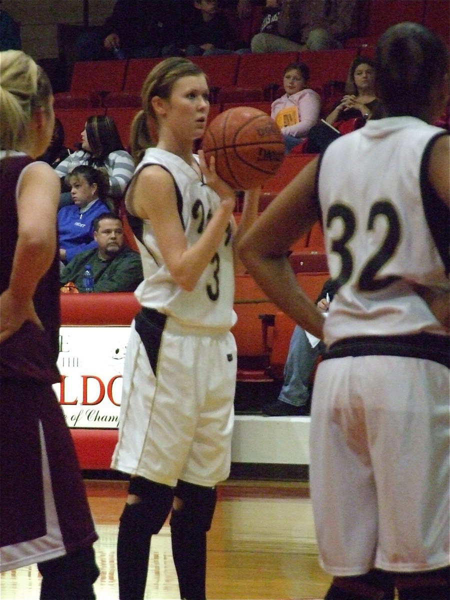 Image: Ms. Consistent — Kaitlyn Rossa(3) knocks down two free shots against the Mildred Lady Eagles.