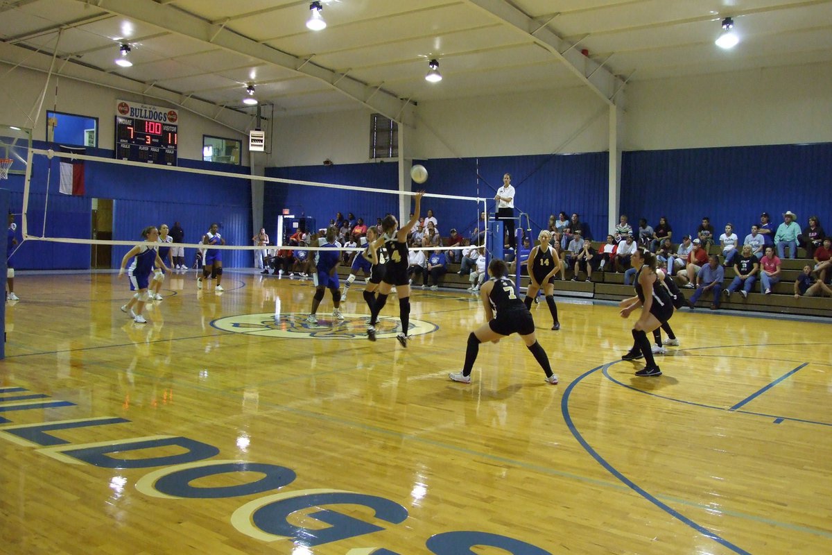 Image: Lady Gladiators vs Lady Bulldogs