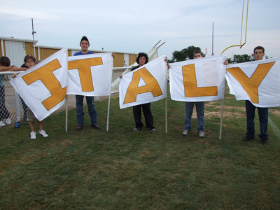 Image: Italy spirit — Italy High School invites you to the Gladiator games and see the spirit soar.