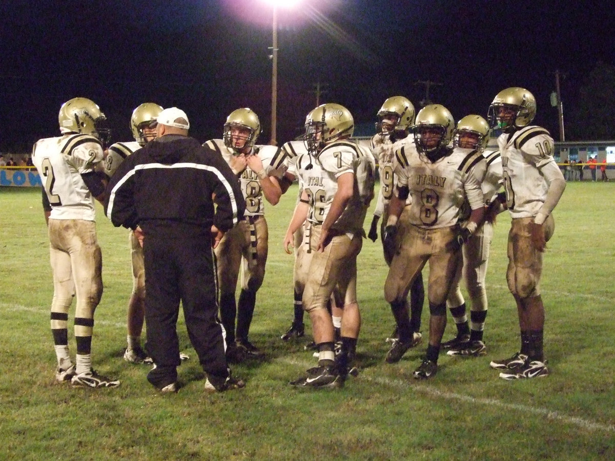 Image: Direct hits — Italy Head Coach Craig Bales directs his Kickoff squadron to fire it deep into enemy territory. All 6 kicks dropped inside Wortham’s 10-yard line with 1 rolling into the endzone for a touchback.