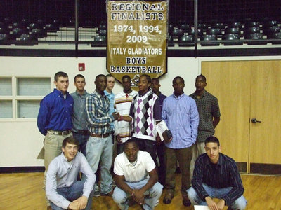 Image: New banner at the dome — 2009 Regional Finalists-The Varsity Basketball Team.