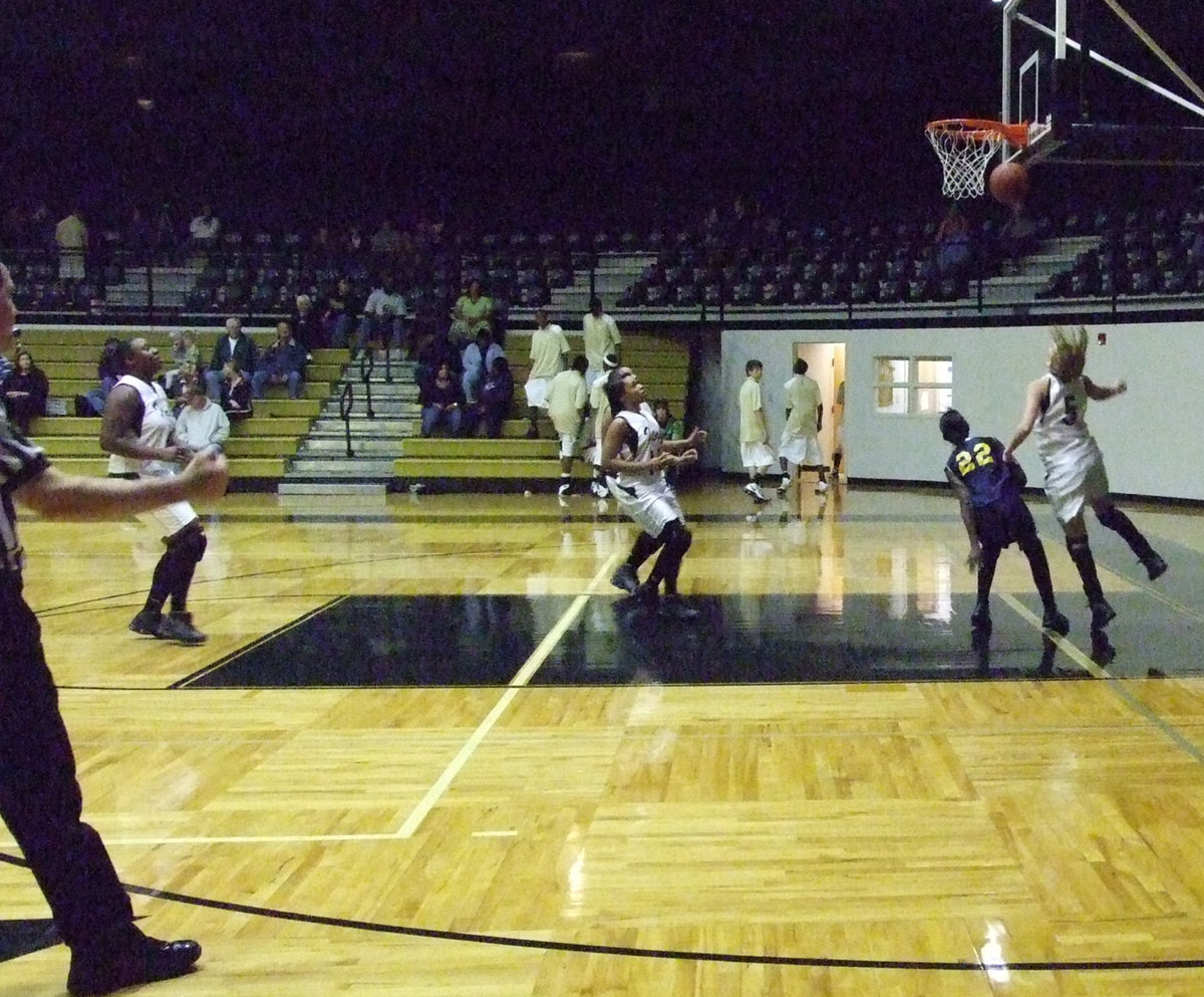 Image: Two more points — DeMoss shot up the gym by hitting 14-points on Tuesday night against Grand Prairie.