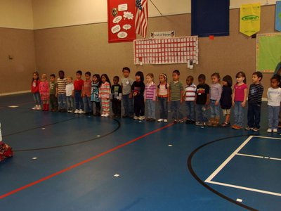 Image: Pre-School Class — They sang the ‘Veterans Day’ song.