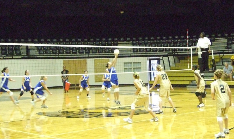 Image: Milford stands up — Milford Ladies try not to let many get by them.