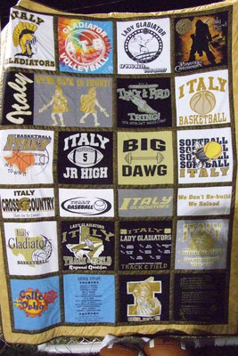 Image: Booster Quilt — The Athletic Booster Club gave this beautiful quilt to Lori Leffingwell of Italy. This quilt was donated by Lanelle Riddle. Lanelle hand makes these quilts. For more information, email her at neller62@yahoo.com.