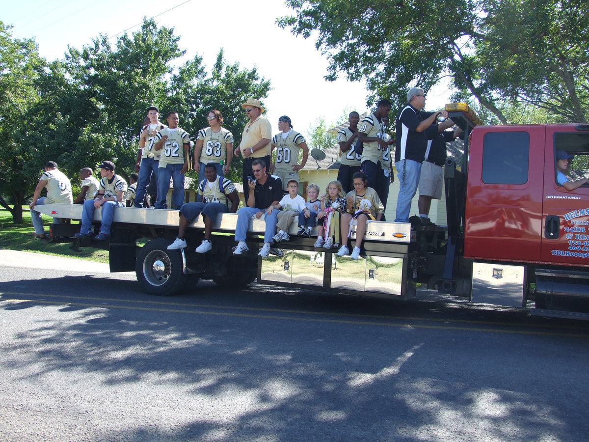 Image: IHS Varsity Football — The guys are ready for the game.