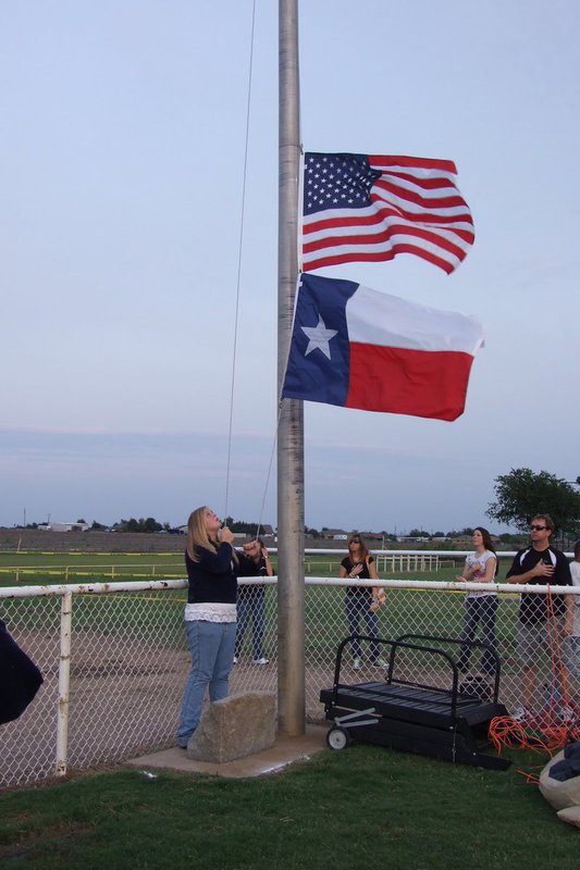 Image: Palmer vs Italy — FFA raises the American flag to begin the game.