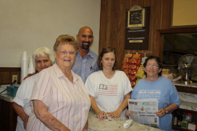 Image: L-R: Sandra Saxon, Doris Mitchell, Paul Bottalico, Sandy Eubank and Karen Mathiowetz  — Paul enjoyed his visit to Italy and the folks at the Uptown Cafe.