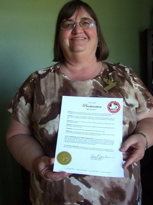 Image: Carolyn Powell was presented a proclamation for National Nursing Home week by Mayor Jackson.