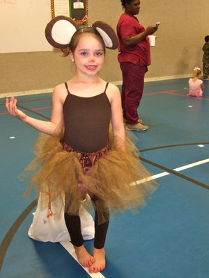 Image: This little monkey (Emily Janek) danced with lots of enthusiasm.