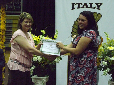 Image: Nikki Brashear receives a Lions Club scholarship.