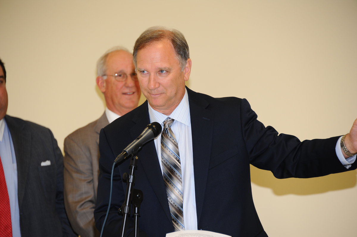 Image: Floyd Elfrink, grant chairman of Epiphany Mission thanks The Catholic Foundation for the $37,500 grant for church building renovations during the 2011 Spring Grant Ceremony held at Sacred Heart of Jesus Christ Vietnamese Church. Epiphany Mission was among 17 religious, educational and charitable organizations within the Diocese of Dallas that received grants totaling more than $897,000.