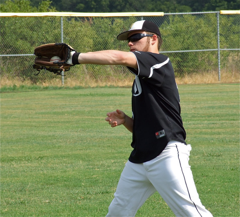 Image: Reece Marshall represents Avalon while playing for Italy’s select team. Marshall’s glove played a big role in defeating Alvarado’s Varsity squad on Monday.