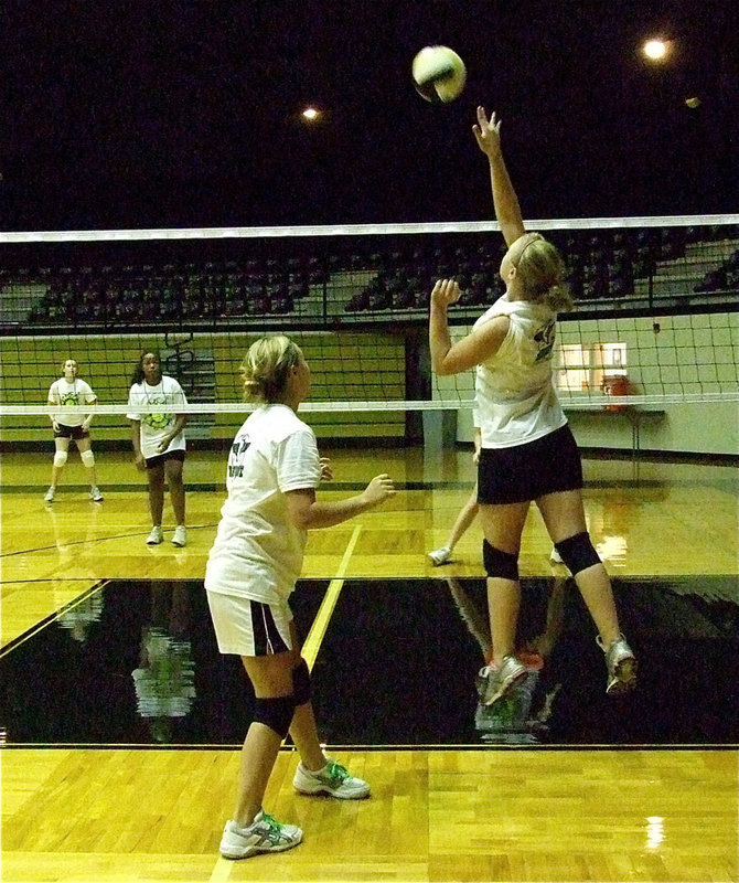 Image: Jaclynn Lewis keeps the ball alive during a drill.