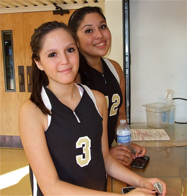 Image: Italy JV players, Paola Mata and Monserrat Figueroa, enjoy a refreshment after their teams’ win over Frost.