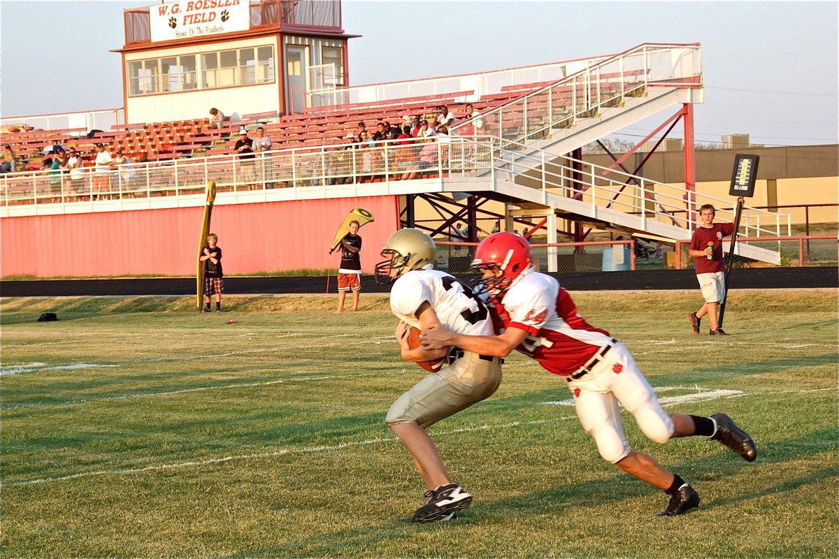 Image: Gladiator, Cody Boyd(30), shields the defender to haul in a pass from Justin Wood for the 2-point conversion.