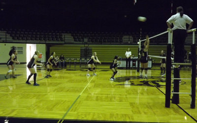Image: Italy JV played Malakoff before the varsity girls took the court.