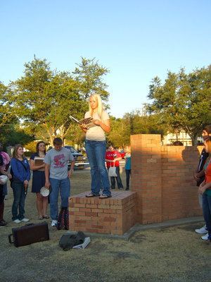 Image: Megan Richards remembers the tragedy on September 11th with her fellow students.