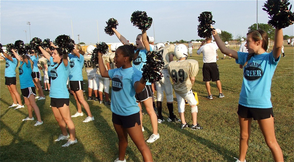 Image: The Italy Jr. High/JV Cheerleaders keep the fans fired up!