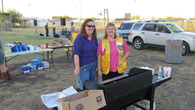 Image: The Lions Club prepared the hot dogs.