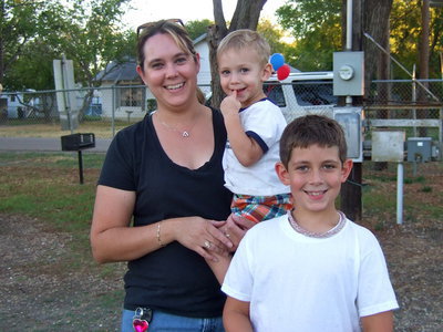 Image: Melanie, Hunter and Garret Everette were all on the scene to have a great time.