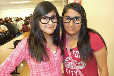 Image: Laura Luna and Suzy Rodriguez are look-a-like nerds.