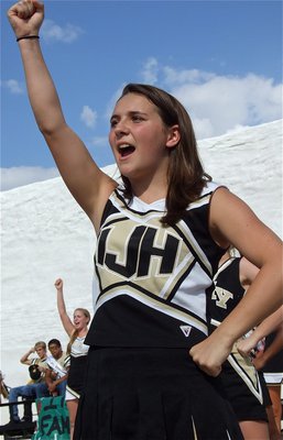 Image: Italy Jr. High Cheerleader yells loud and proud during a cheer.
