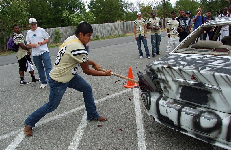 Image: Omar Estrada(56) is a weapon of mass destruction for the Gladiators.