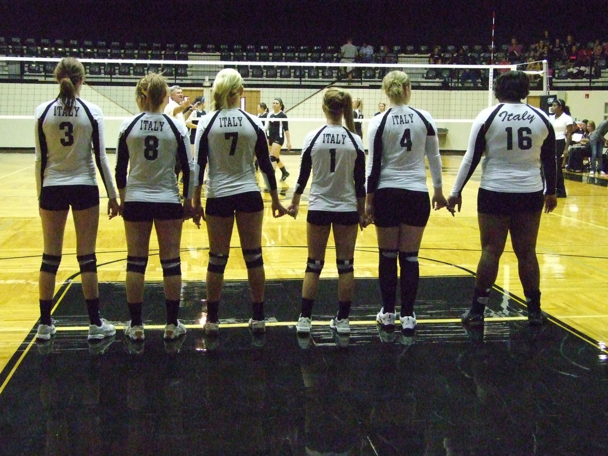 Image: The Lady Gladiator starters get ready to rumble.