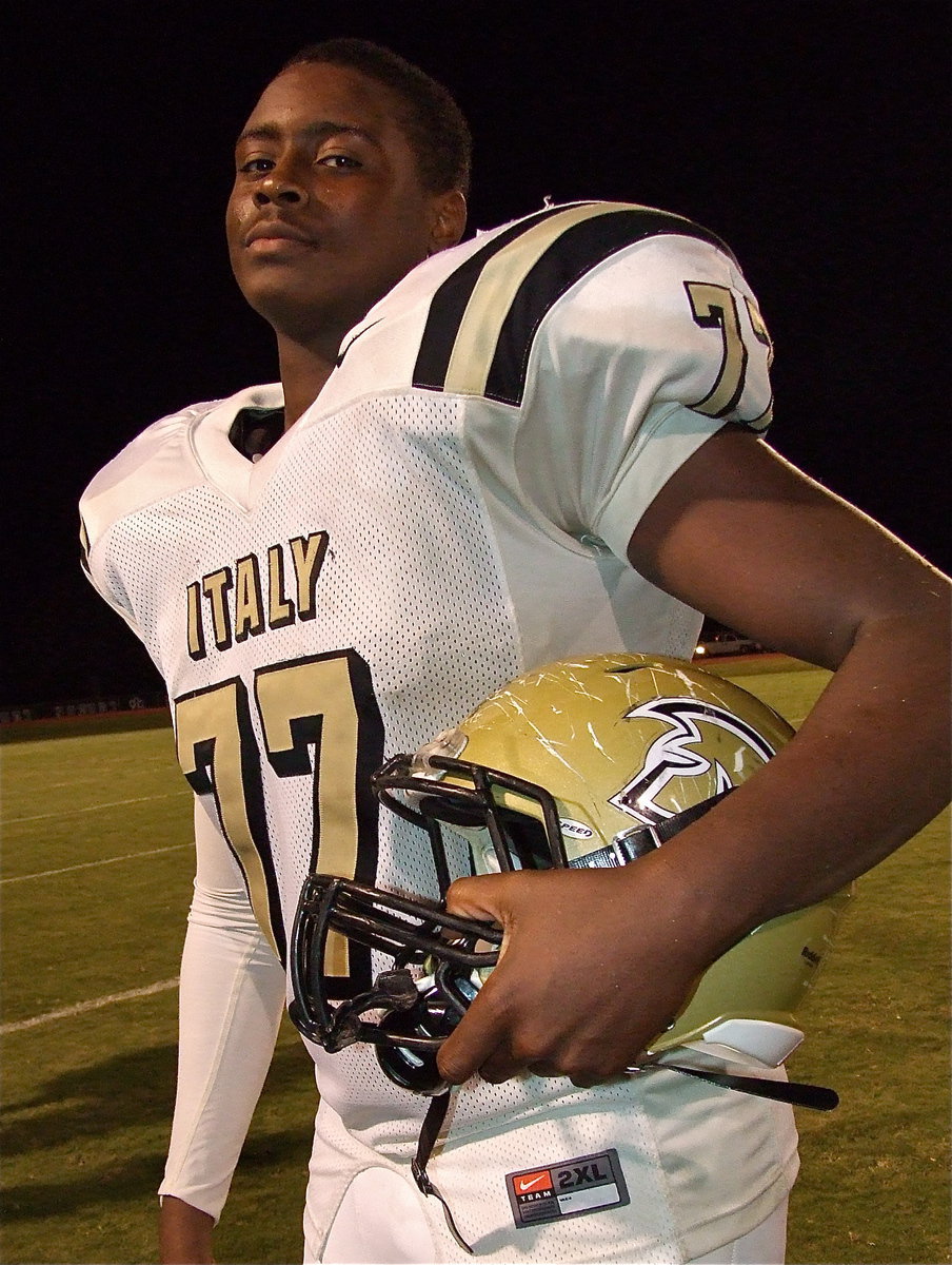 Image: Big ol’ Larry Mayberry, Jr.(77) gives Italy a big ol’ chance to claim the district championship in 2011.