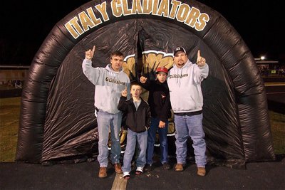 Image: Gladiator tunnel crew are Gary Wood, Bryce DeBorde, Gary Escamilla and Bubba Jackson.