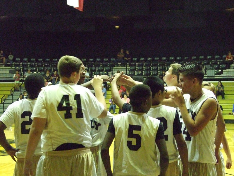 Image: 7th grade has team spirit.