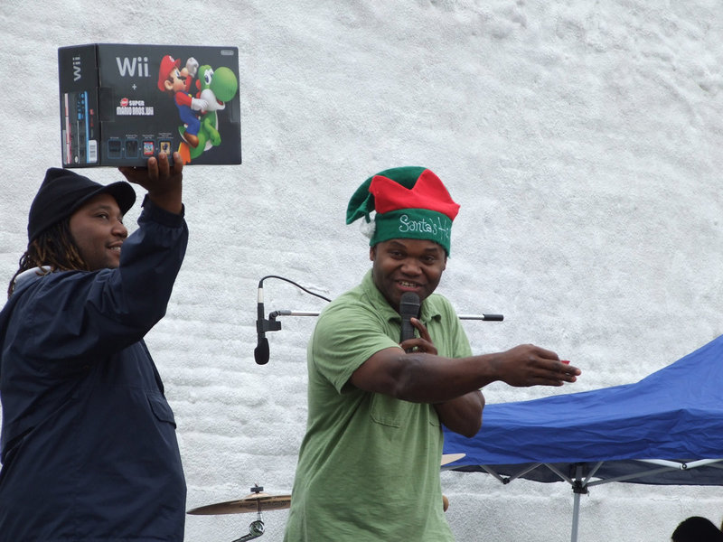 Image: Dennis Perkins and Bryant Cochran hand out the prizes.