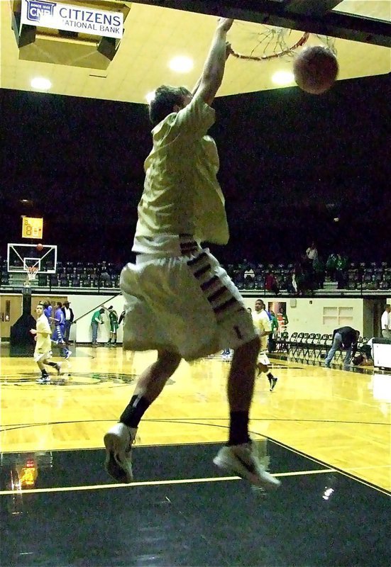 Image: Italy’s Cole Hopkins(21) sends Connally a pre-game message.