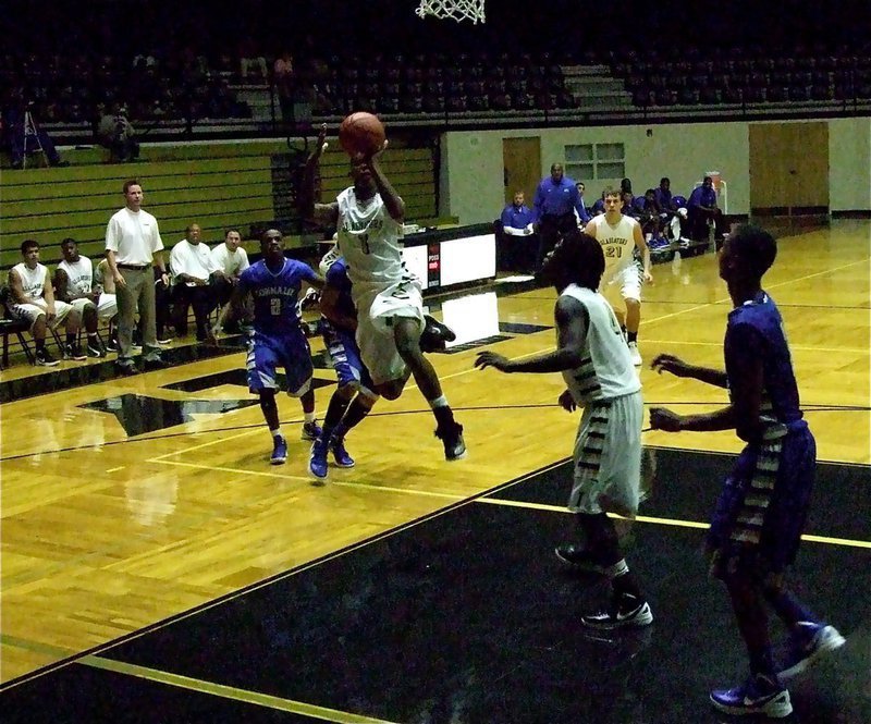 Image: Sophomore Trevon Robertson(1) helps Italy’s offense pour it on.