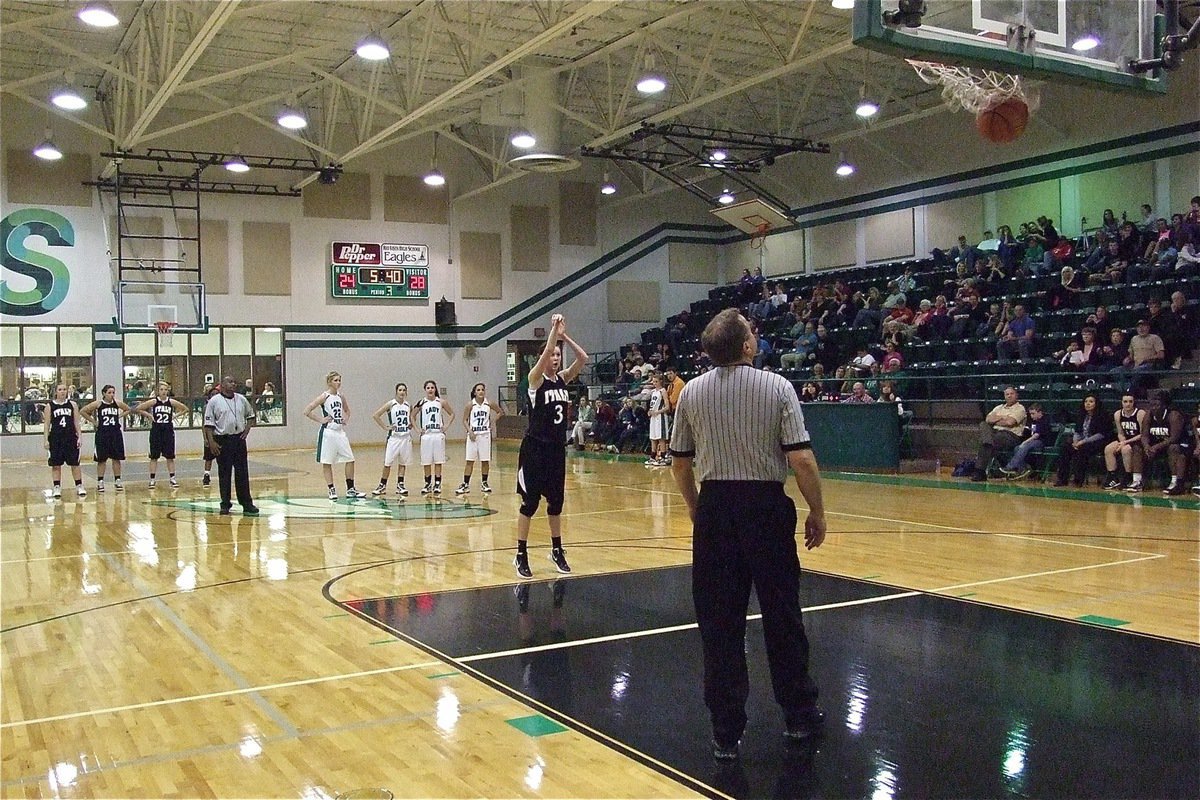 Image: Kaitlyn Rossa swishes in a technical free throw against the Lady Eagles.