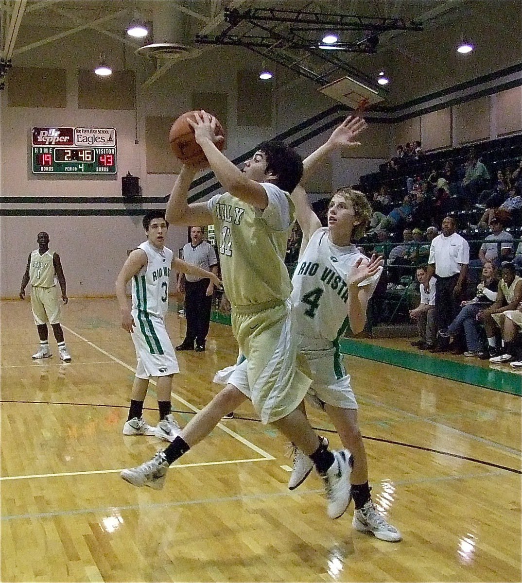 Image: JV Gladiator Tyler Anderson(11) gets the shot up against Rio Vista.