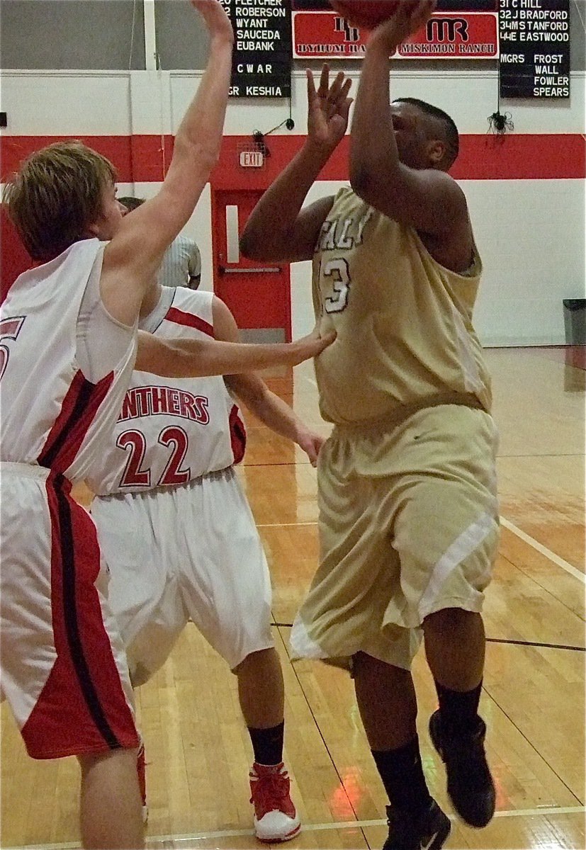 Image: Darol Mayberry(13) moves in for a score thru Maypearl’s defense.