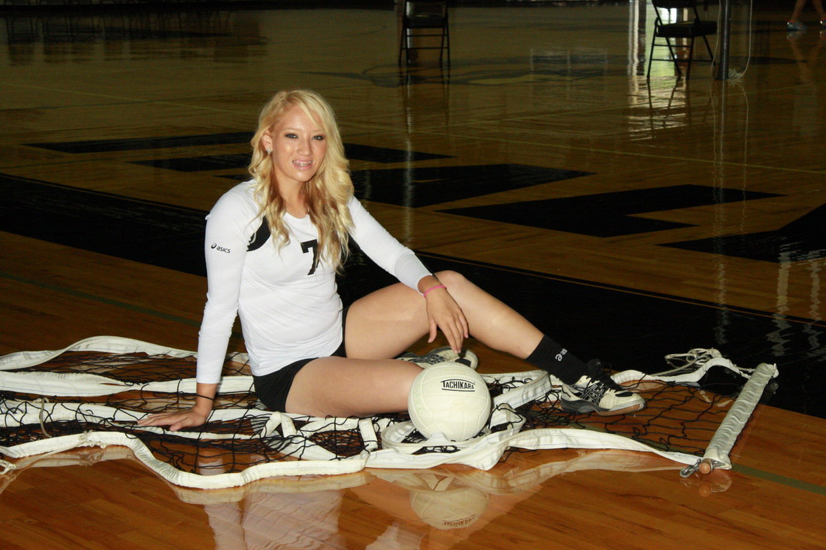 Image: Senior Lady Gladiator Megan Richards received 2nd Team All-District.