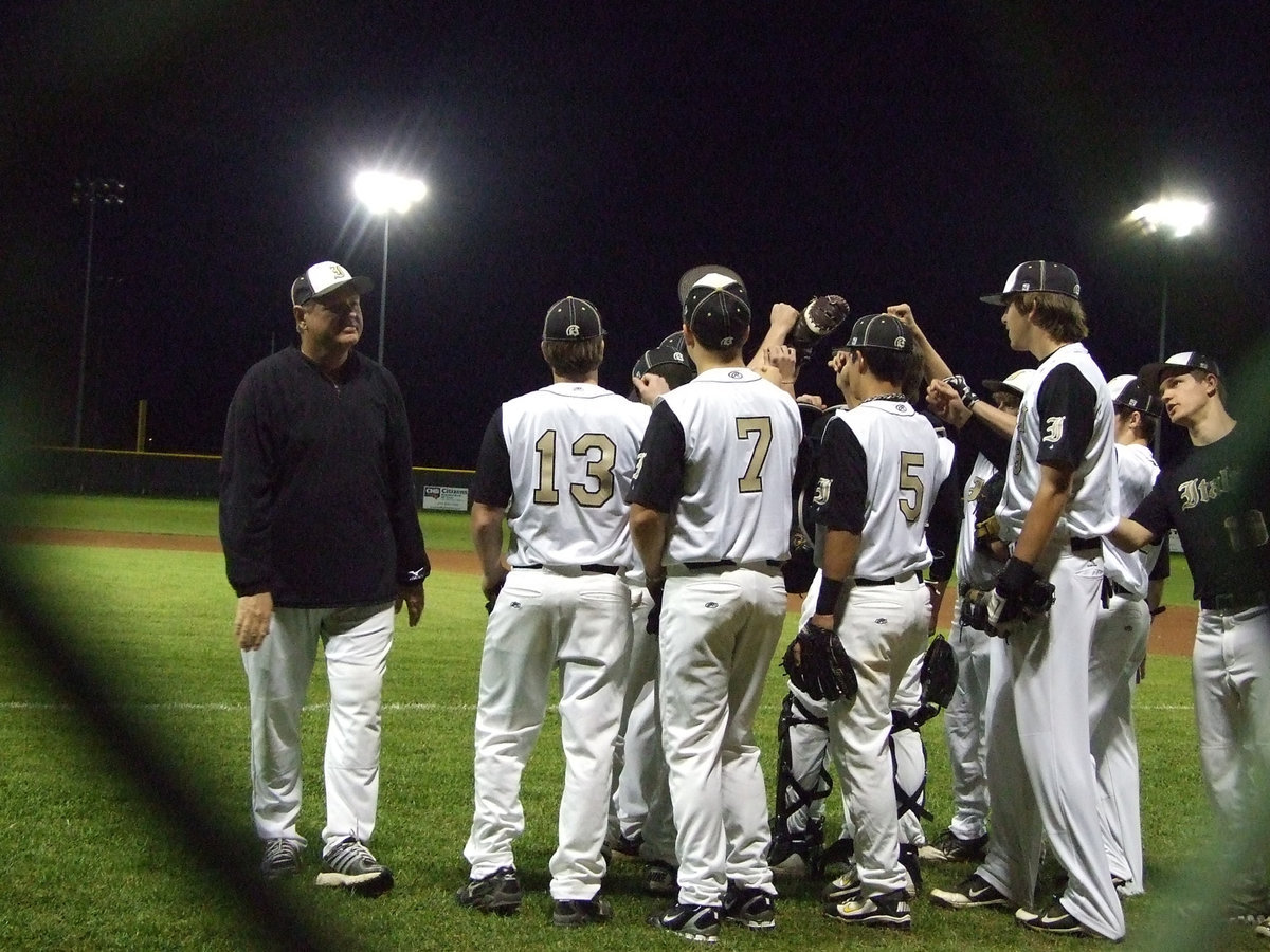 Image: The Italy Gladiators get ready for their first district game.