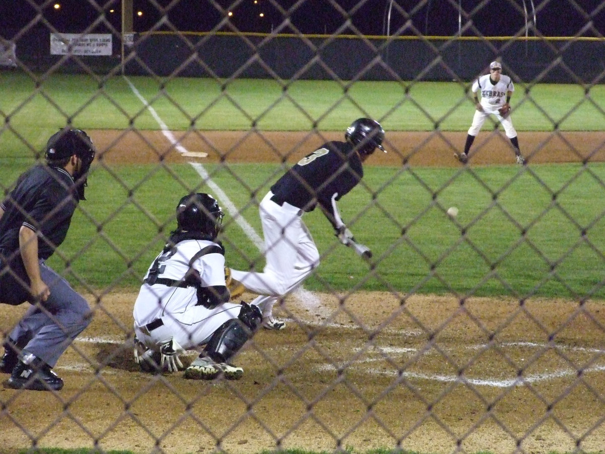 Image: A bunt moves the Gladiators around.